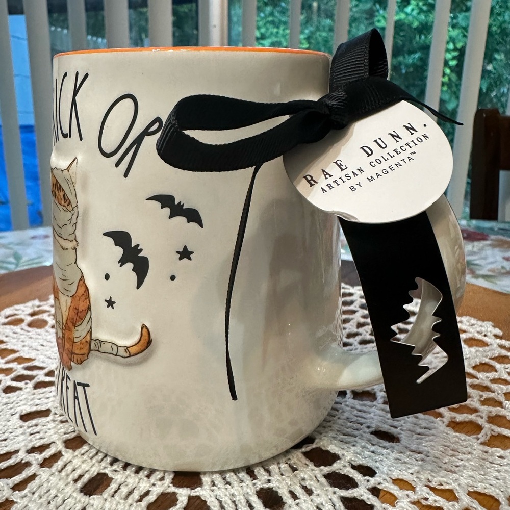 Ceramic “MUMMY CAT” coffee mug - Picture 4 of 7